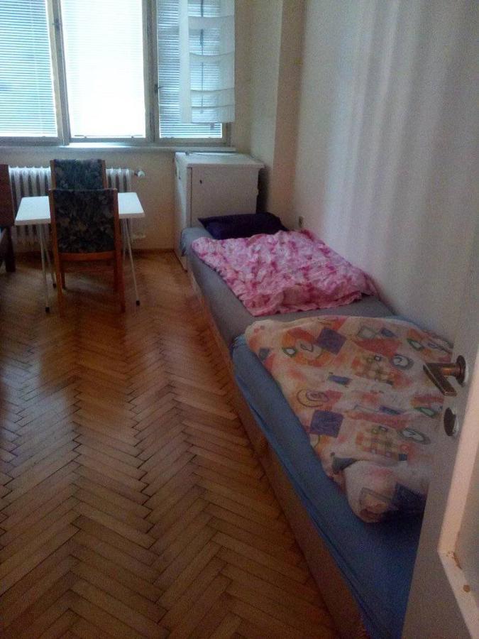 flat 18 minutes from Vaclavske namesti Prag Exteriör bild